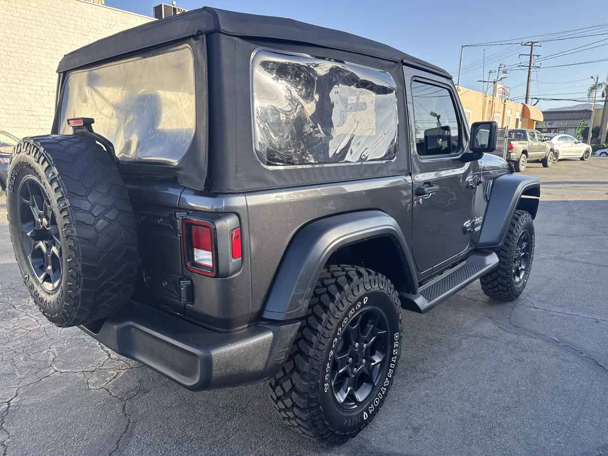 Used 2018 Jeep Wrangler Sport AWD/4WD image 5