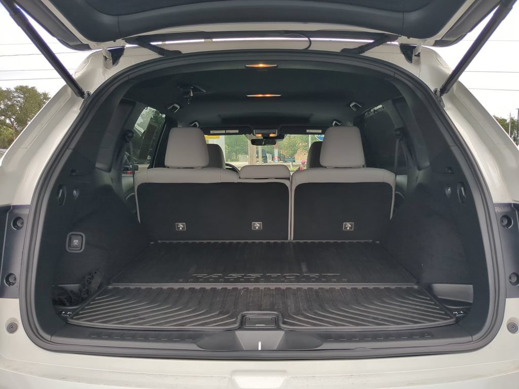 Used 2023 Honda Passport Elite image 9