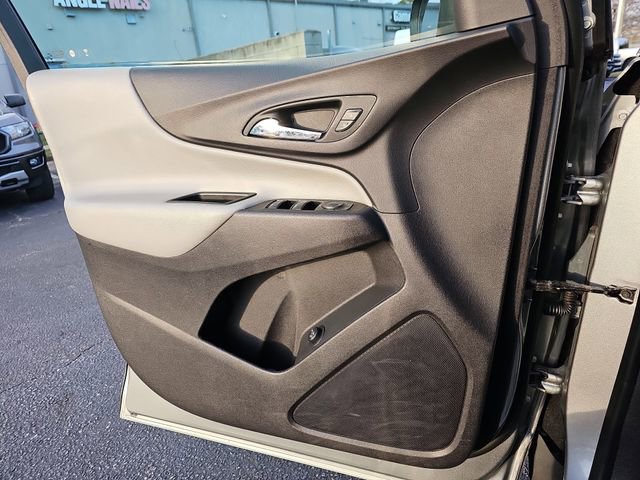 Used 2024 Chevrolet Equinox LT image 30