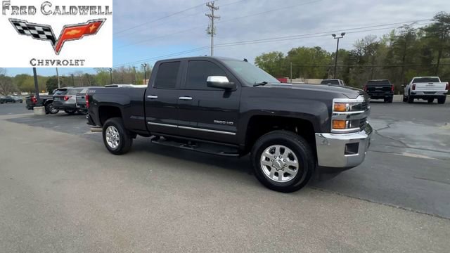 Used 2015 Chevrolet Silverado 2500 LTZ image 2