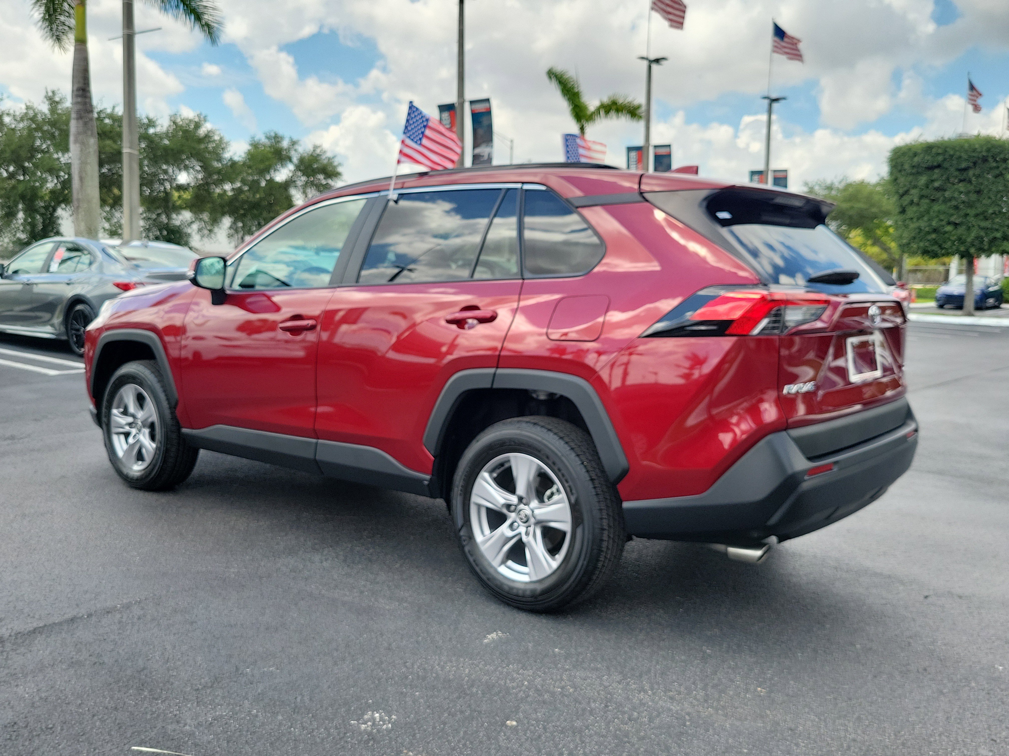 Used 2025 Toyota RAV4 XLE image 8