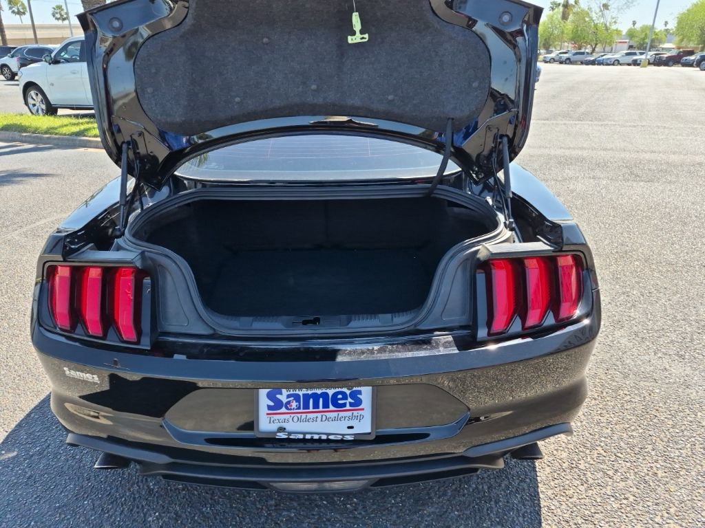 Used 2022 Ford Mustang EcoBoost image 14