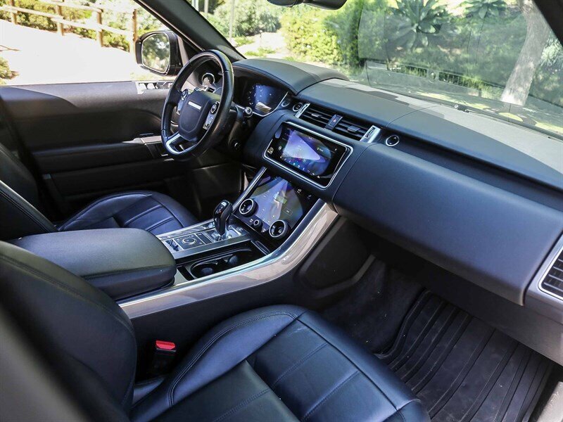 Used 2019 Land Rover Range Rover Sport SE AWD/4WD image 19