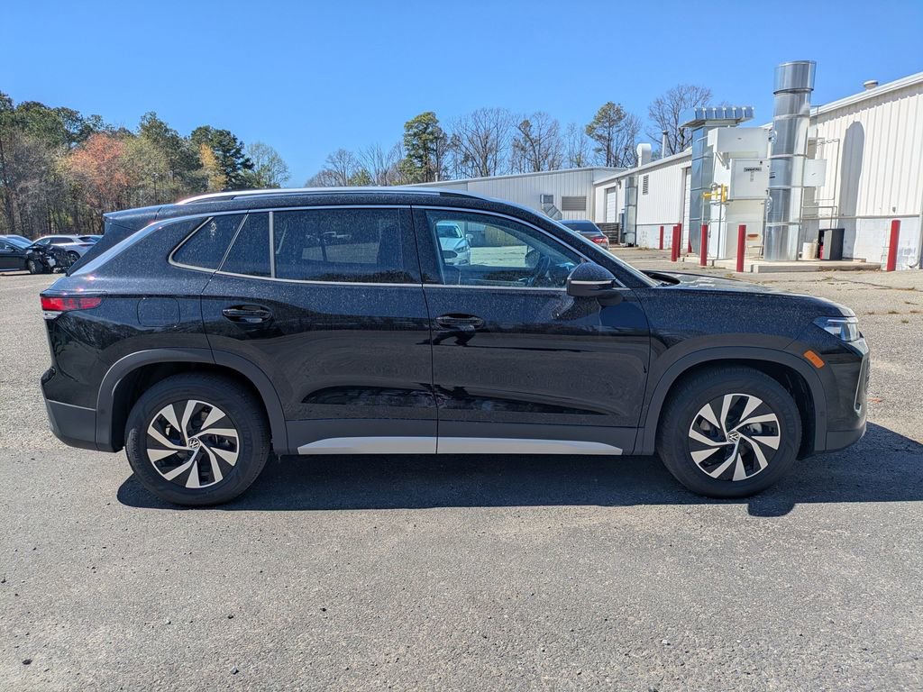 New 2026 Volkswagen Tiguan S image 3