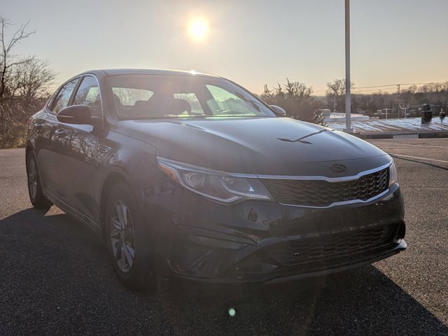 Used 2020 Kia Optima LX image 3