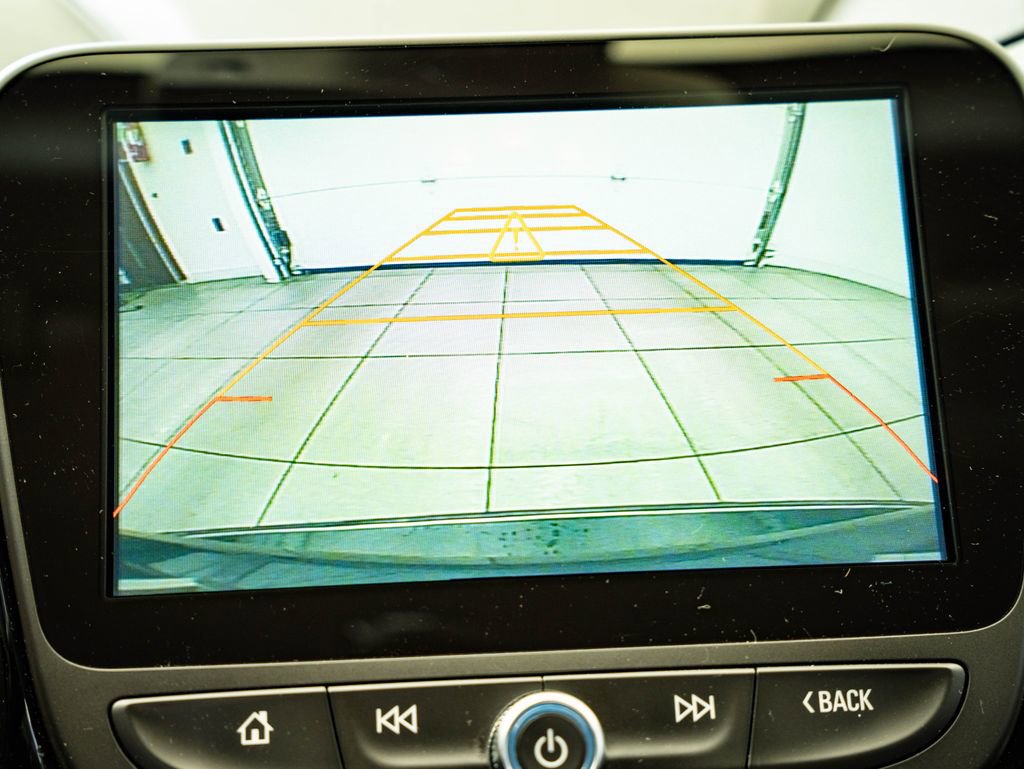 Used 2017 Chevrolet Volt Premier w/ Driver Confidence II Package FWD image 33