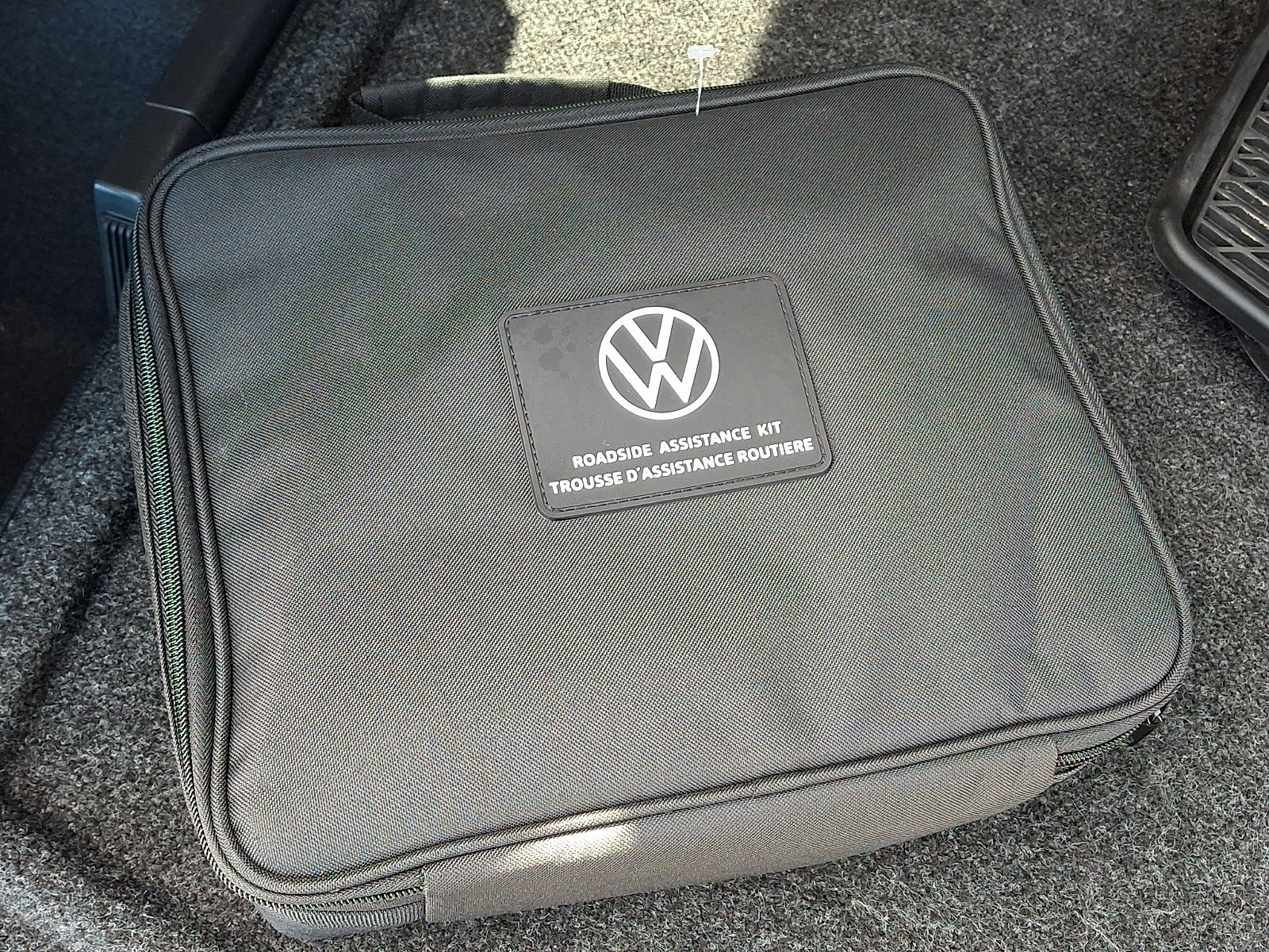 Used 2023 Volkswagen Tiguan SE AWD/4WD image 30