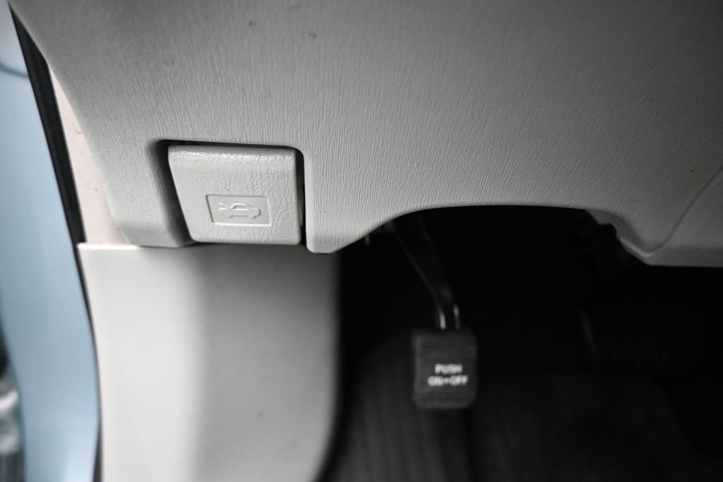 Used 2012 Toyota Prius Four FWD image 25