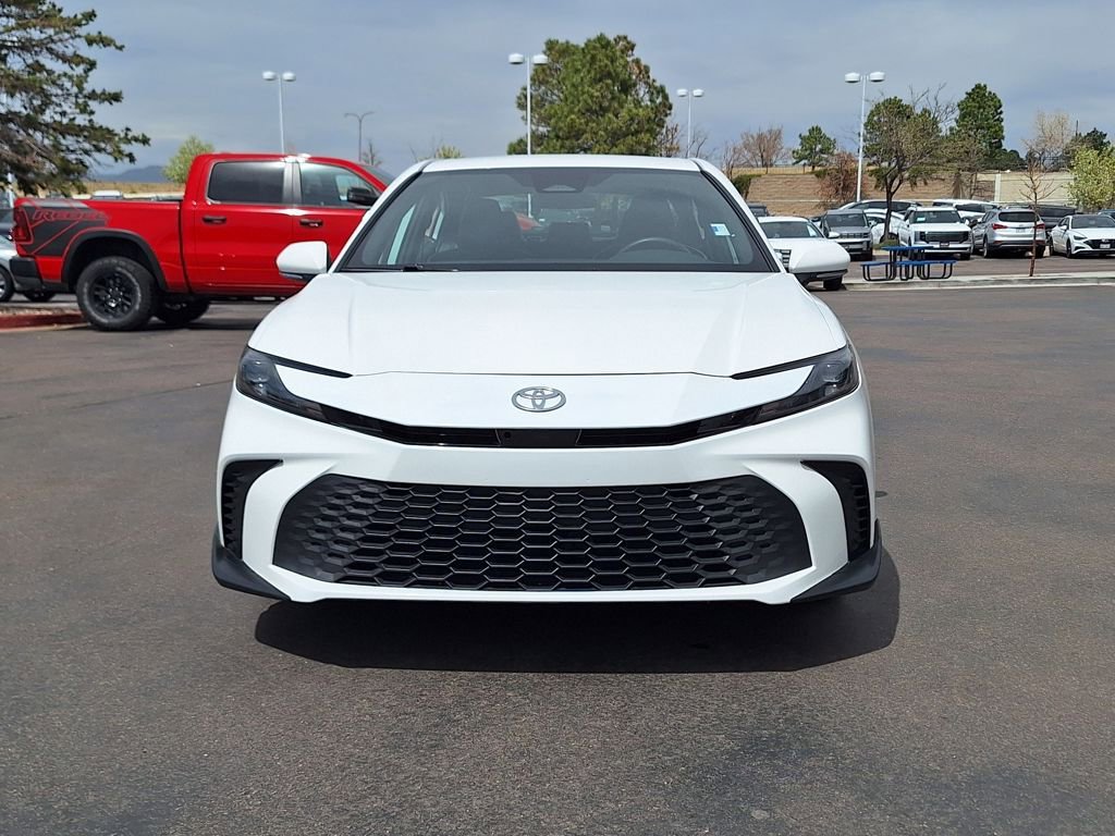 Used 2025 Toyota Camry SE image 8