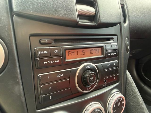 Used 2013 Nissan 370Z Coupe image 25