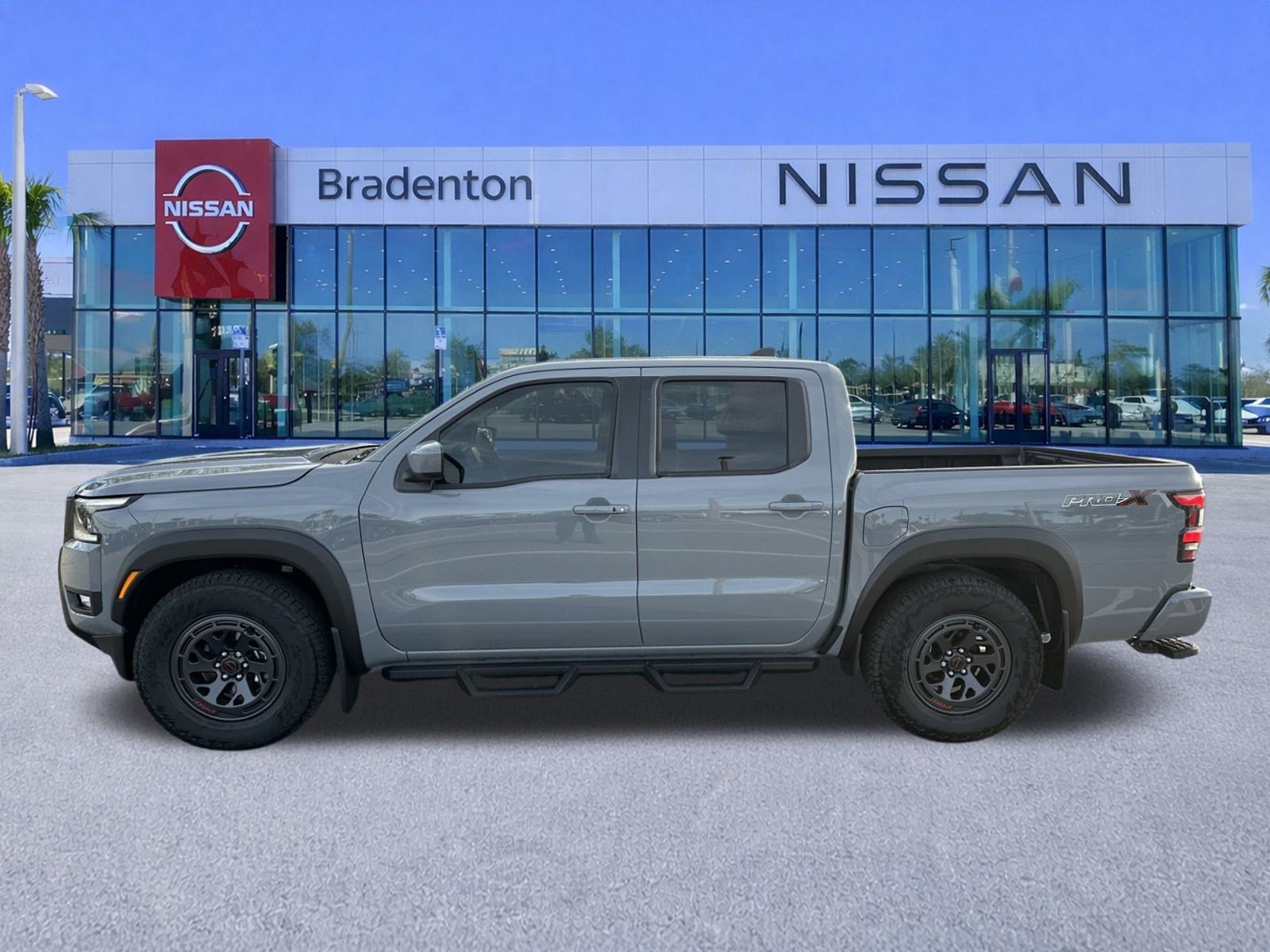 New 2026 Nissan Frontier Pro-X w/ Tow Package RWD image 3