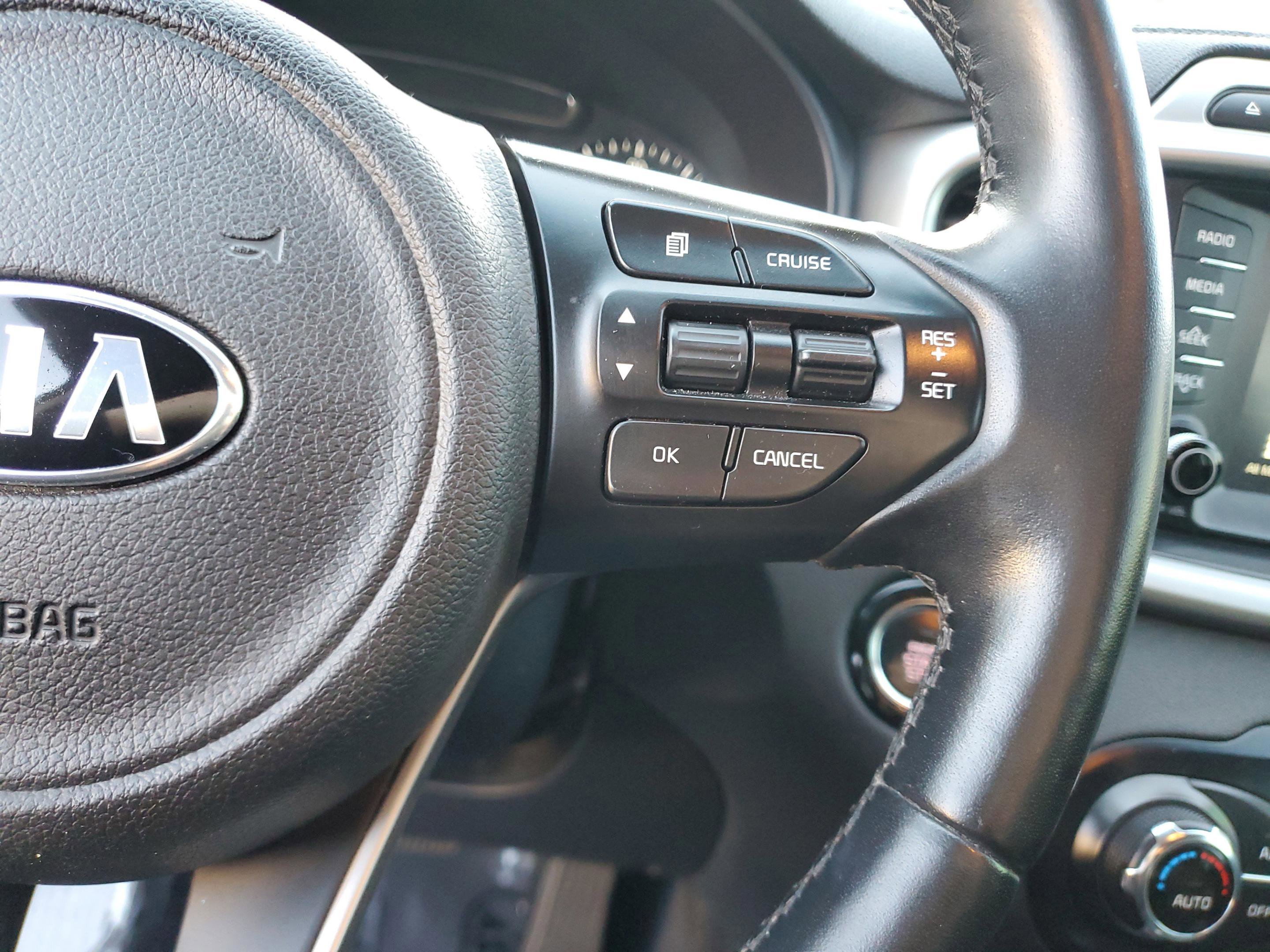 Used 2017 Kia Sorento LX image 26