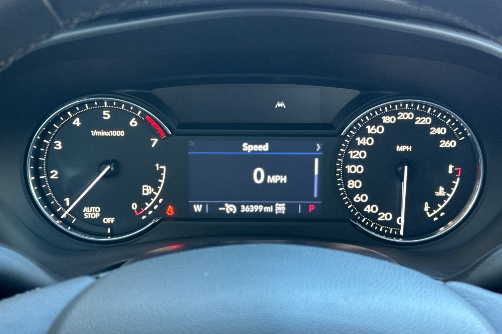 Used 2022 Cadillac XT4 Premium Luxury w/ Enhanced Visibility Package image 28