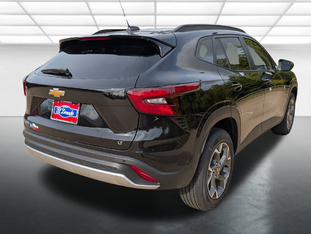 New 2026 Chevrolet Trax LT w/ Driver Confidence Package FWD image 28