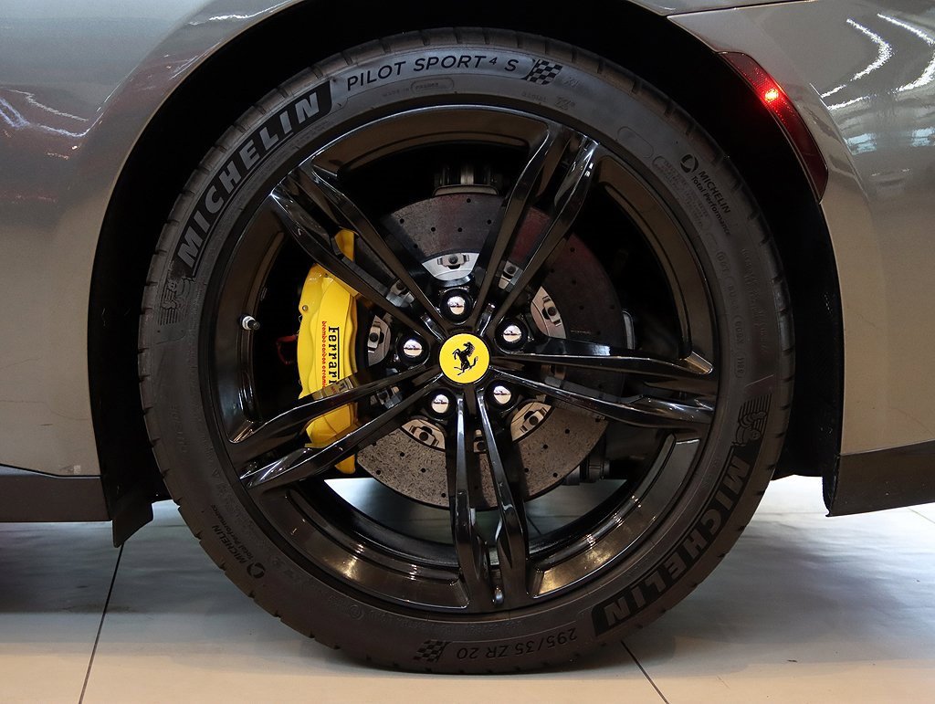 Certified 2017 Ferrari GTC4Lusso image 65