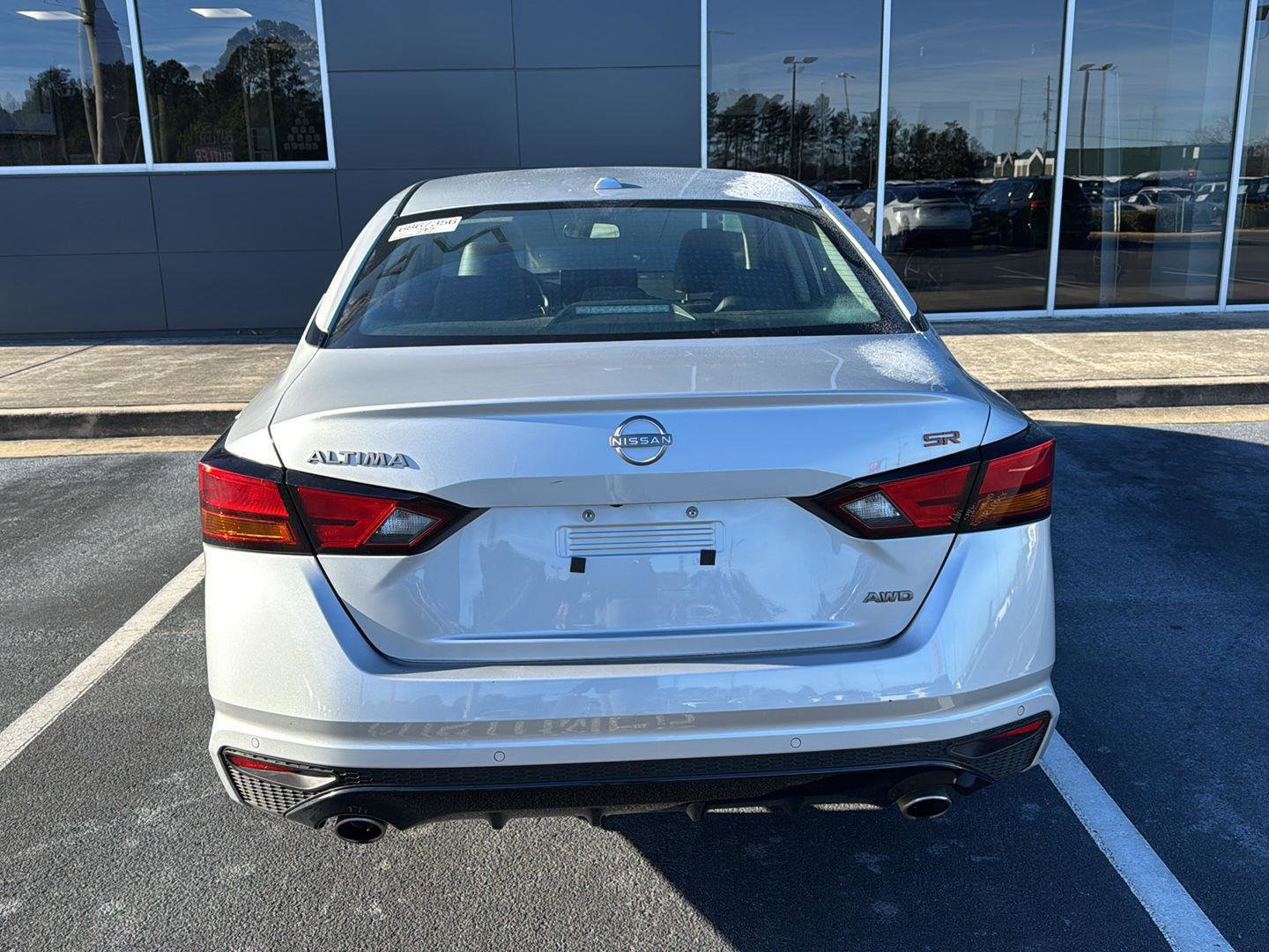 Used 2024 Nissan Altima 2.5 SR w/ SR Premium Package image 7