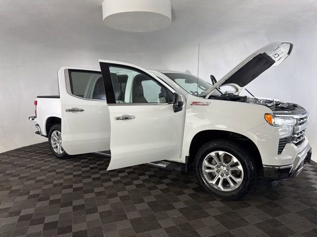 Used 2022 Chevrolet Silverado 1500 LTZ w/ LTZ Convenience Package II image 14