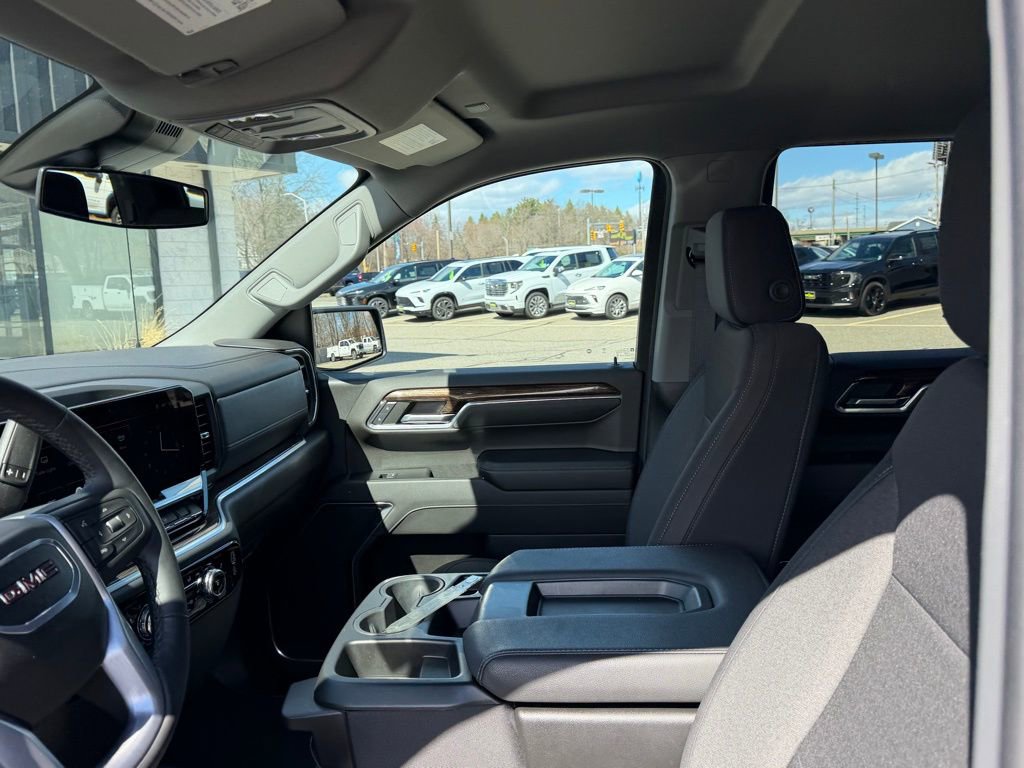 Used 2024 GMC Sierra 1500 Elevation image 15