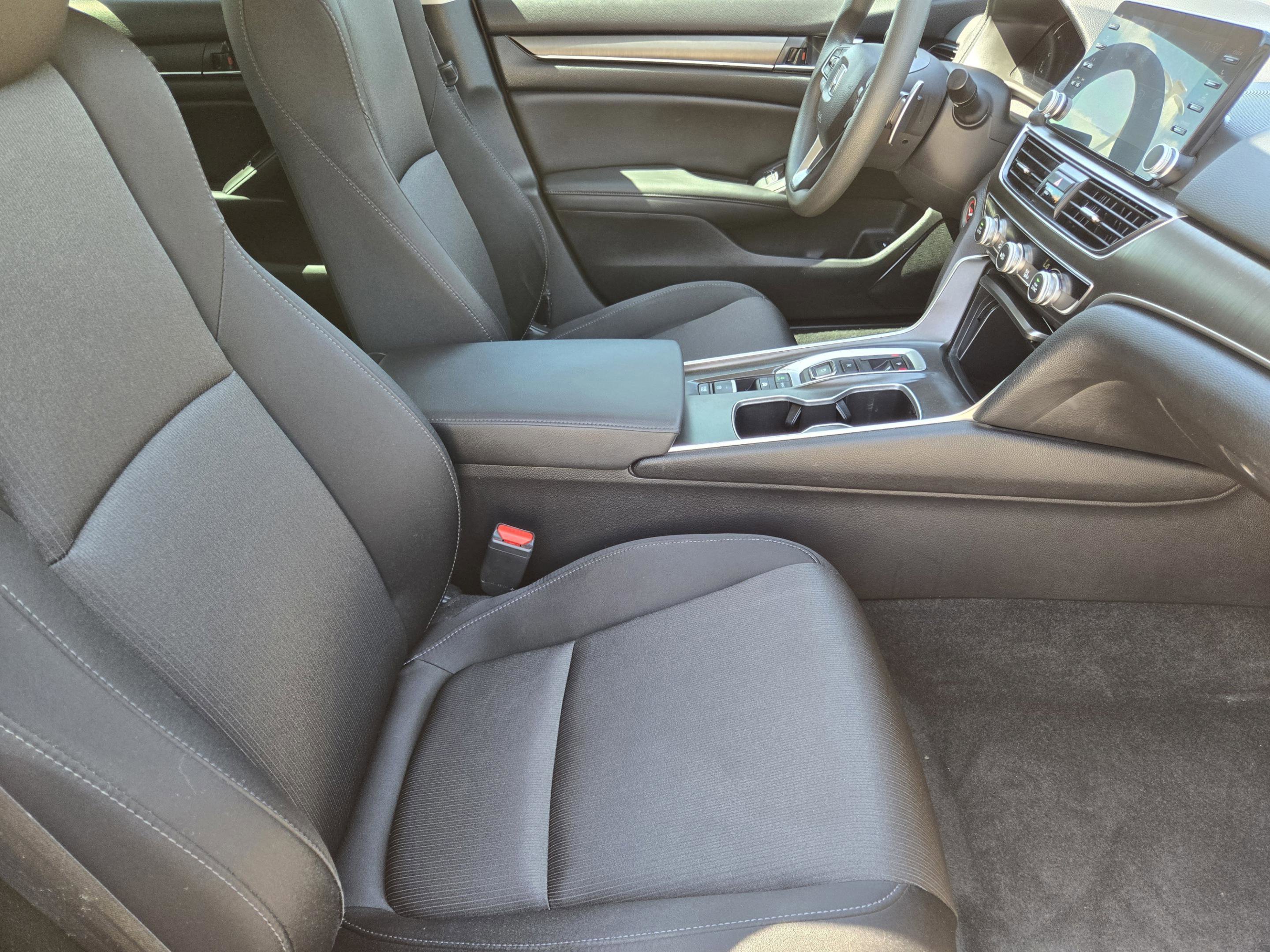 Used 2021 Honda Accord Hybrid image 10