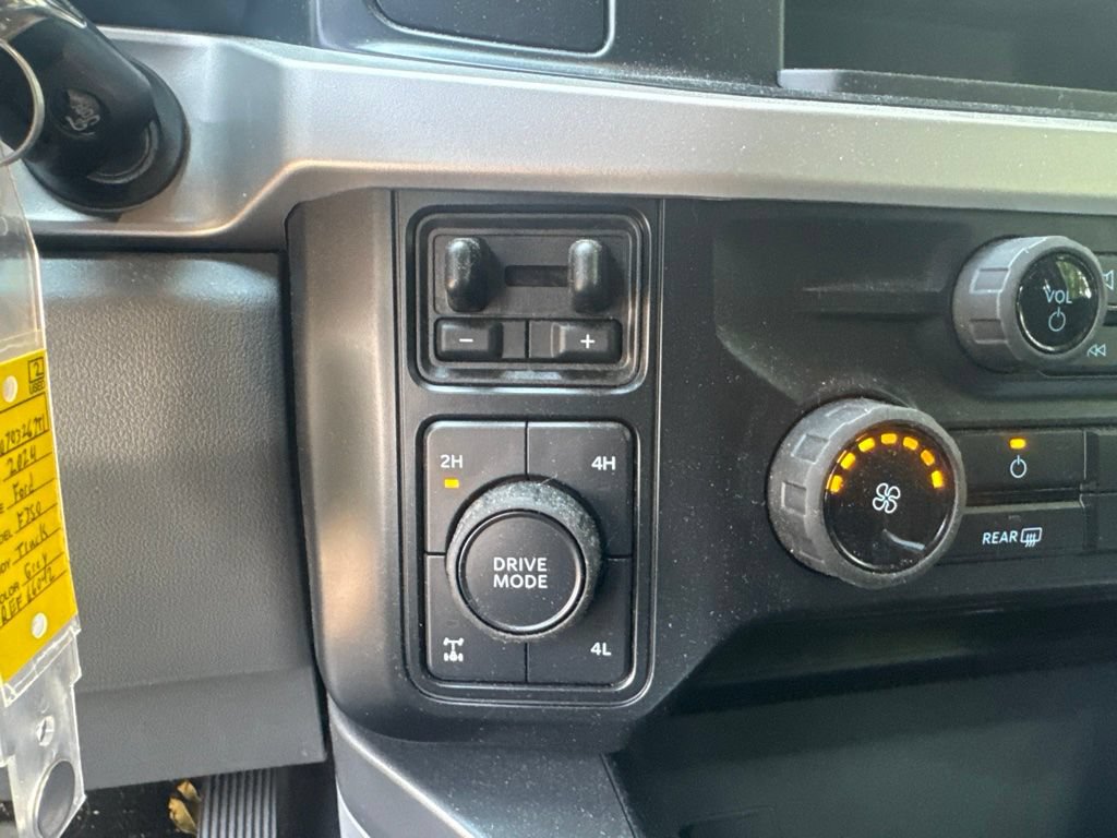 Certified 2024 Ford F350 XLT w/ FX4 Off-Road Package AWD/4WD image 19