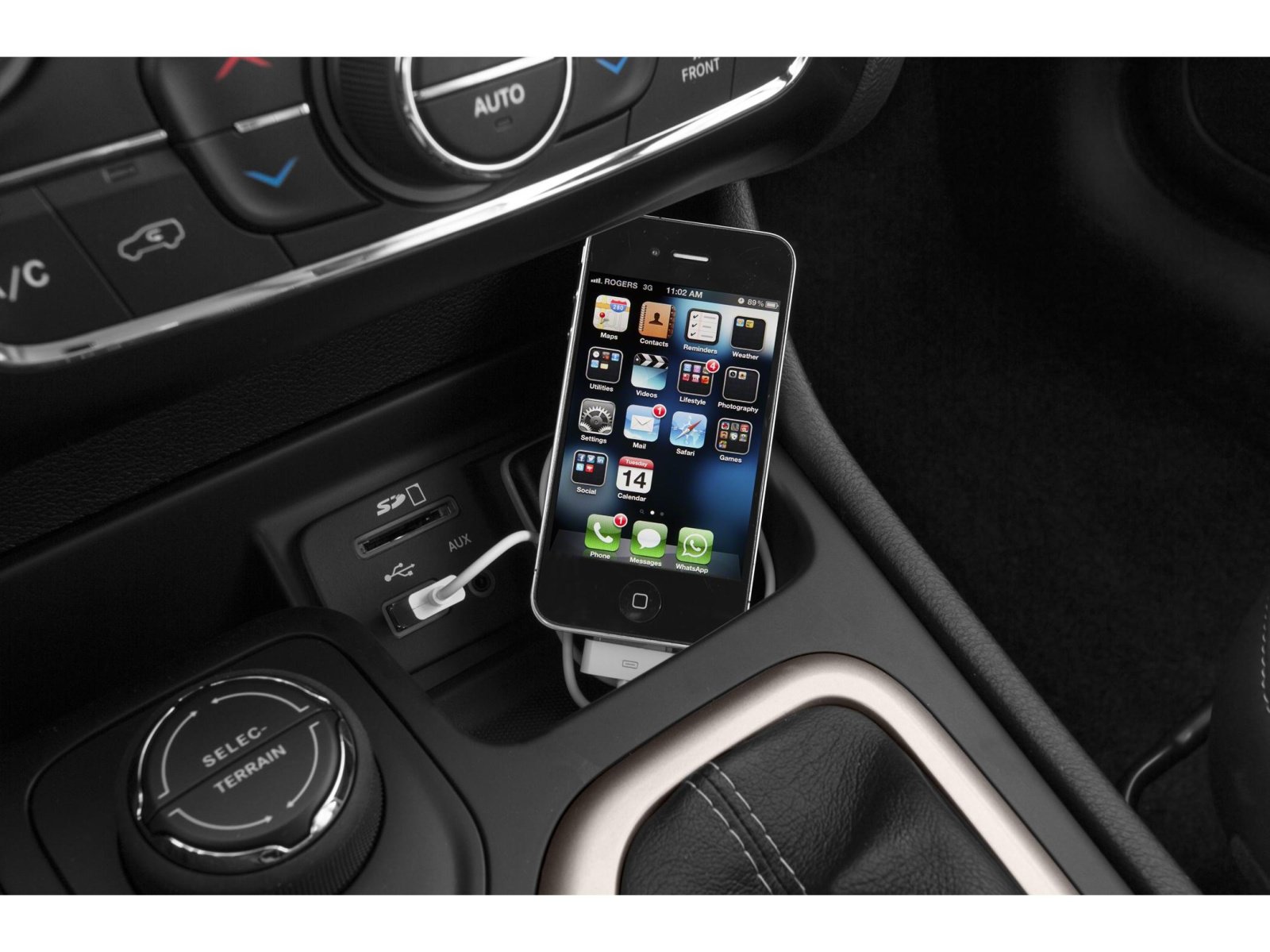 Used 2015 Jeep Cherokee Limited AWD/4WD image 13