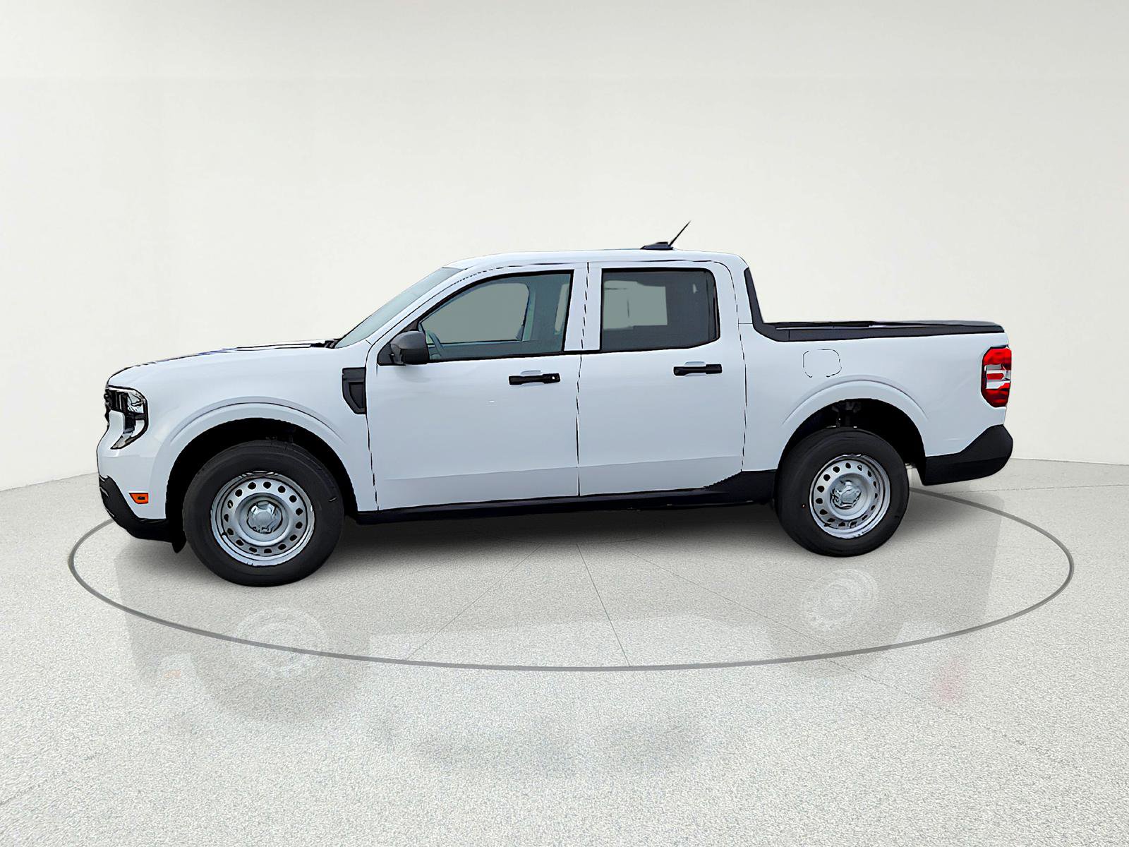 New 2026 Ford Maverick XL image 4