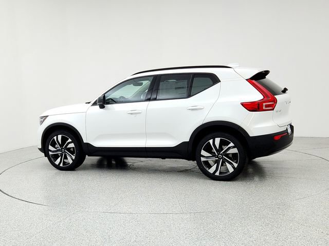 New 2026 Volvo XC40 B5 Ultra w/ Climate Package image 7