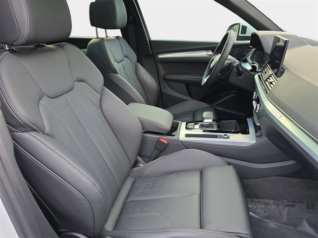 Used 2025 Audi Q5 2.0T Premium Plus image 12