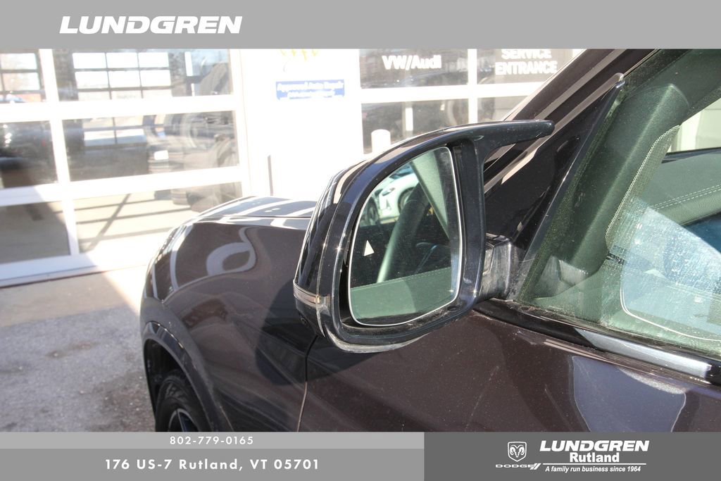 Used 2024 BMW X3 M40i w/ Premium Package image 54