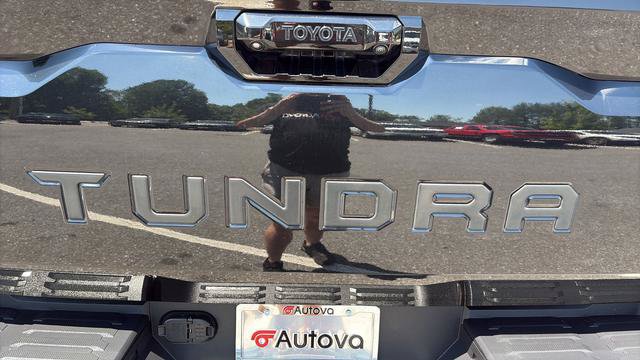 Used 2023 Toyota Tundra Platinum AWD/4WD image 31