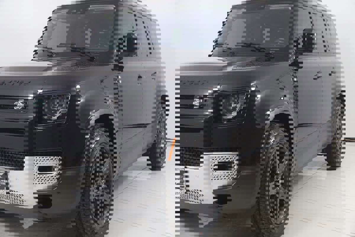 Used 2022 Land Rover Defender 110 SE image 55