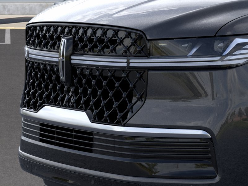 New 2026 Lincoln Navigator L Reserve w/ Jet Appearance Package AWD/4WD image 17