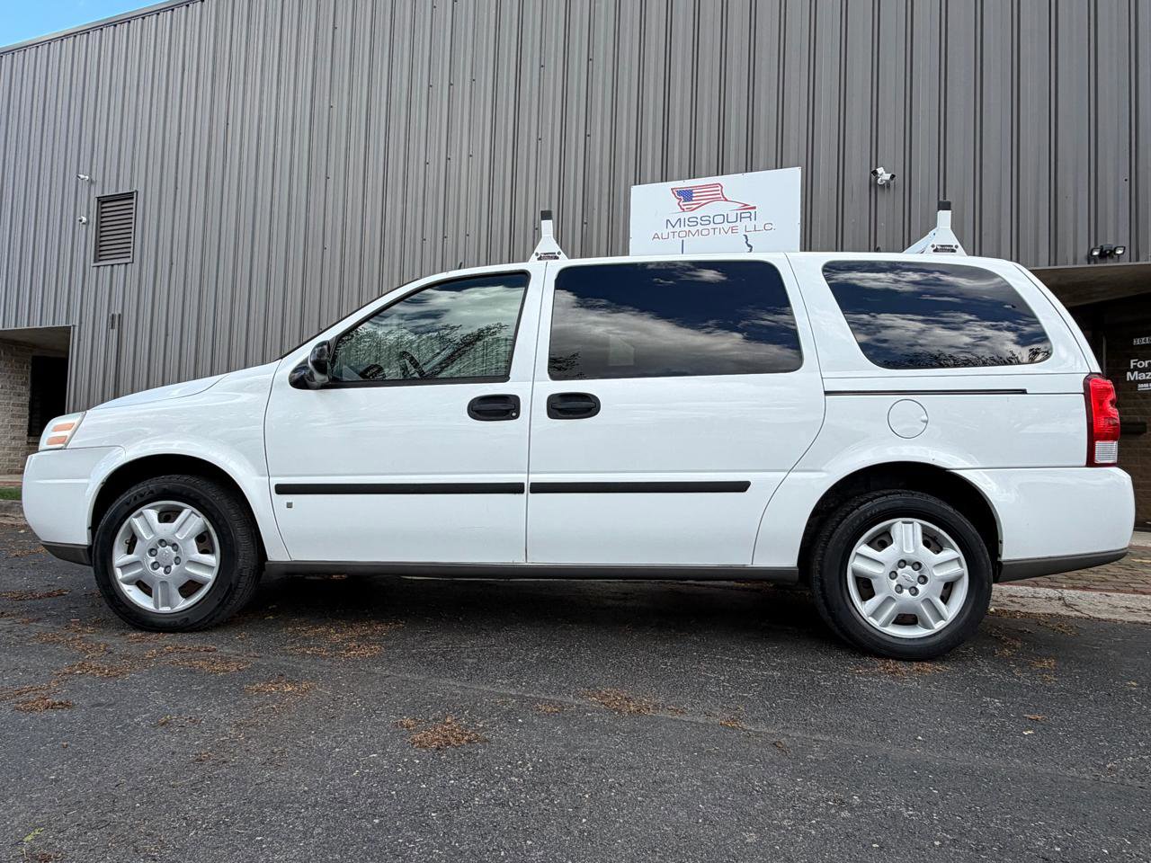 Used 2008 Chevrolet Uplander w/ Climate Package image 3