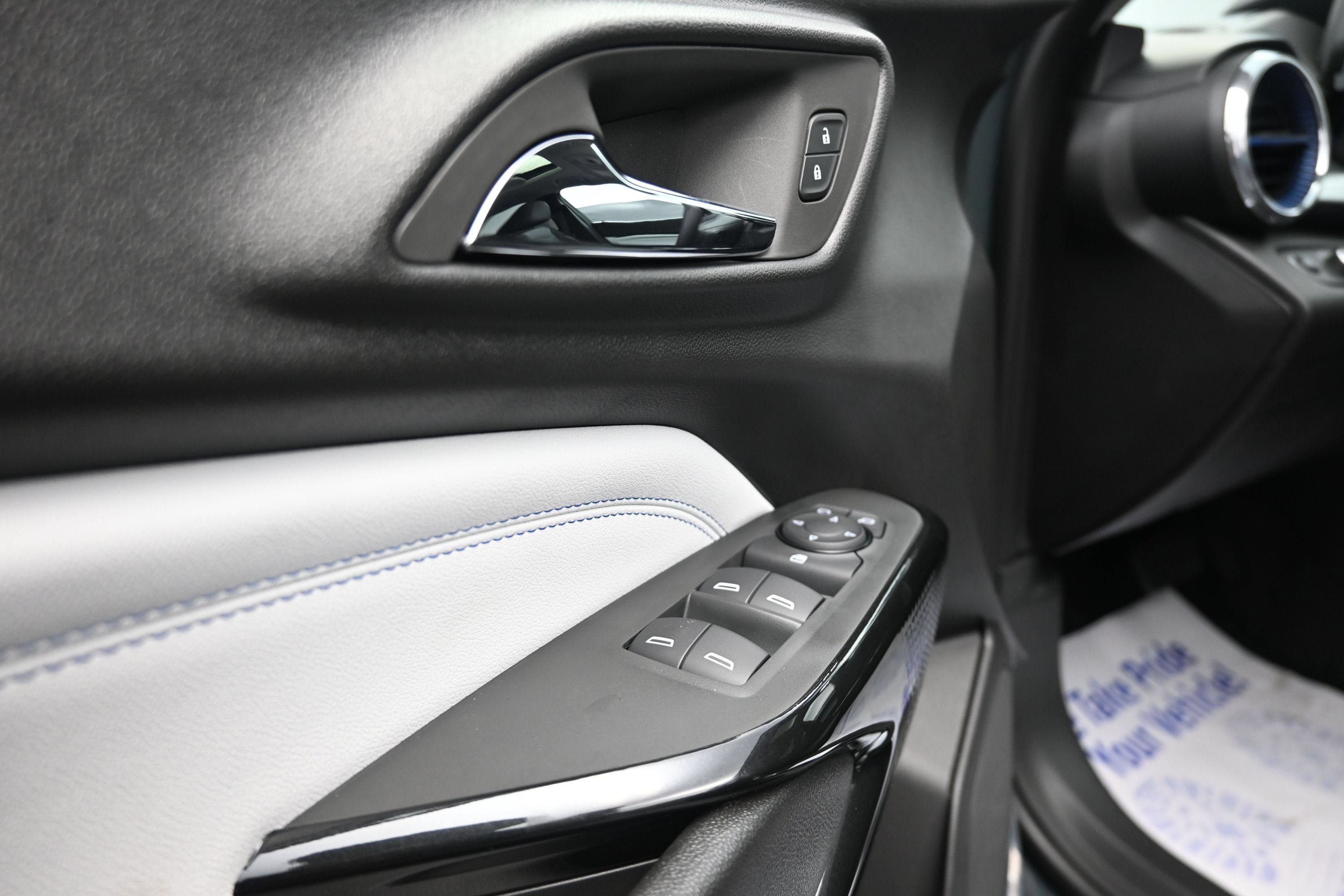New 2026 Chevrolet Trax LT w/ Sunroof Package FWD image 27