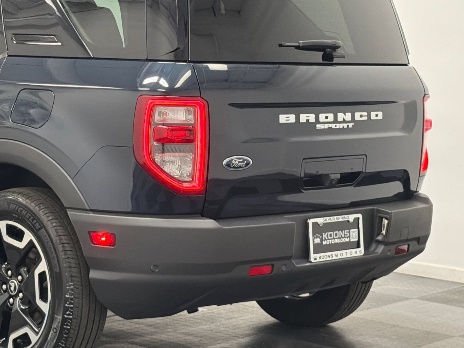 Used 2023 Ford Bronco Sport Outer Banks w/ Tech Package AWD/4WD image 7