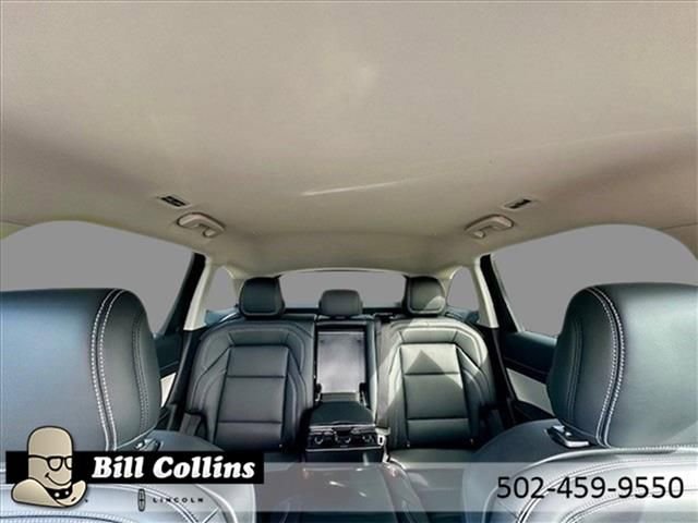 New 2024 Lincoln Nautilus Premier image 24