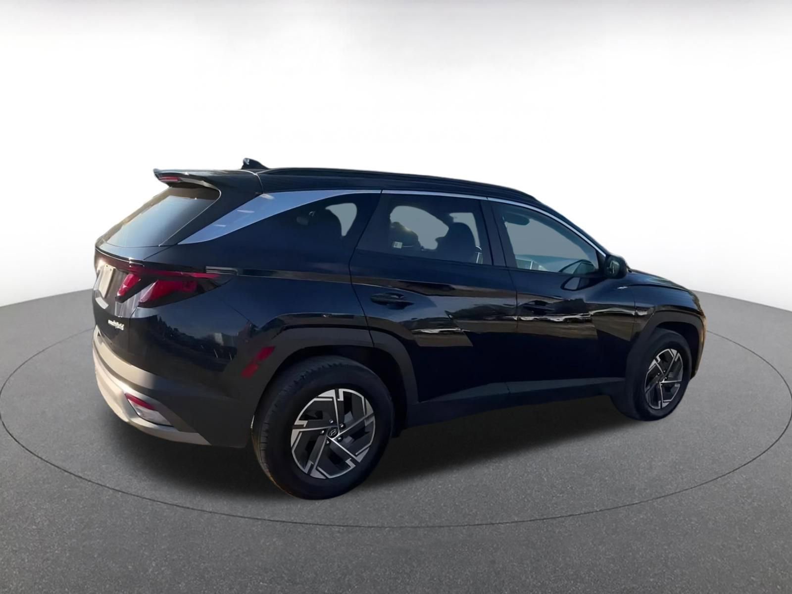 Used 2025 Hyundai Tucson Blue image 15