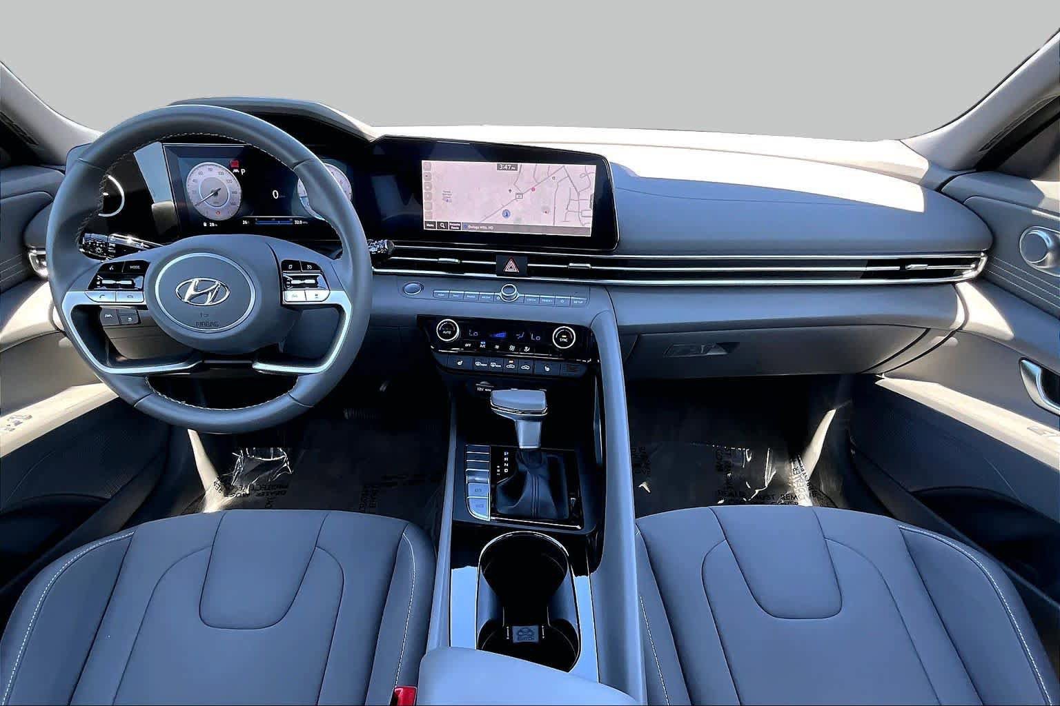 Used 2023 Hyundai Elantra SEL w/ Convenience Package FWD image 15