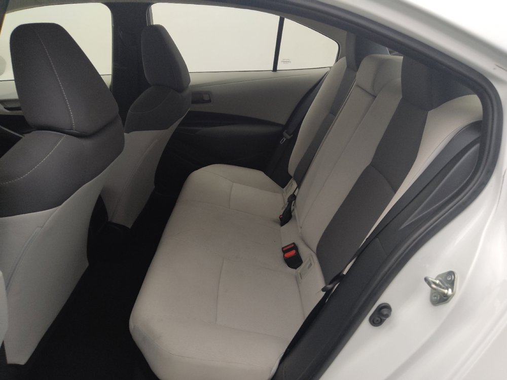 Used 2022 Toyota Corolla LE FWD image 18
