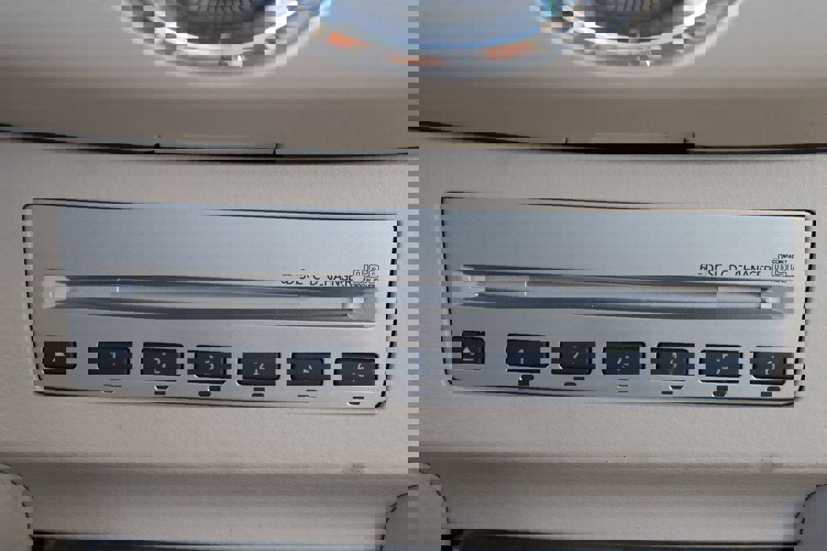 Used 2004 INFINITI Q45 Premium image 26