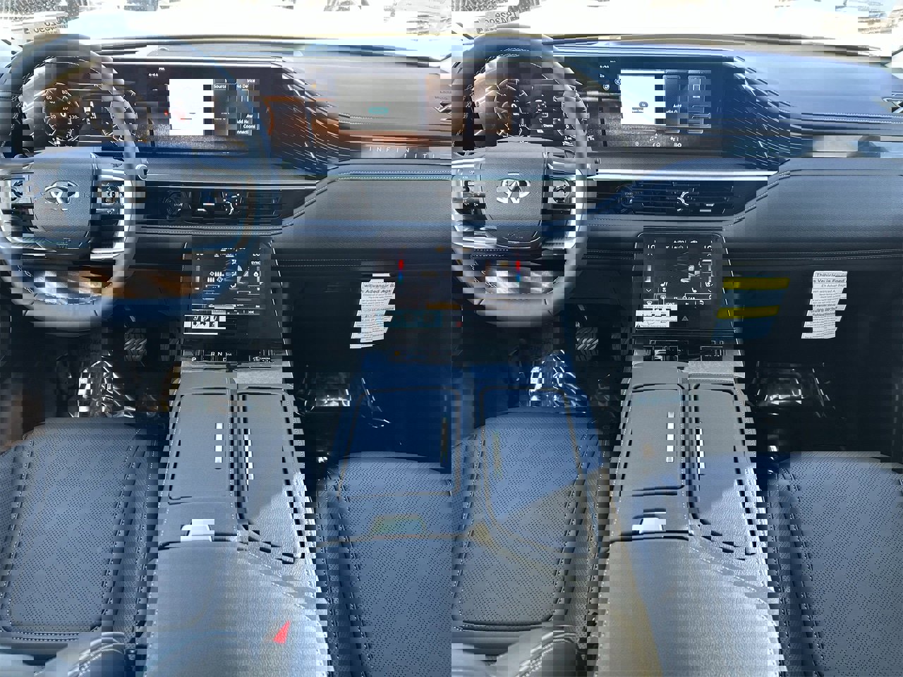 New 2026 INFINITI QX80 Luxe w/ Cargo Package image 19