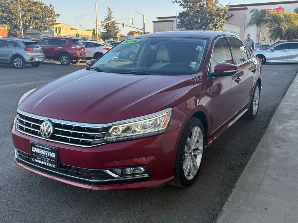 Used 2018 Volkswagen Passat 2.0T SEL Premium image 3