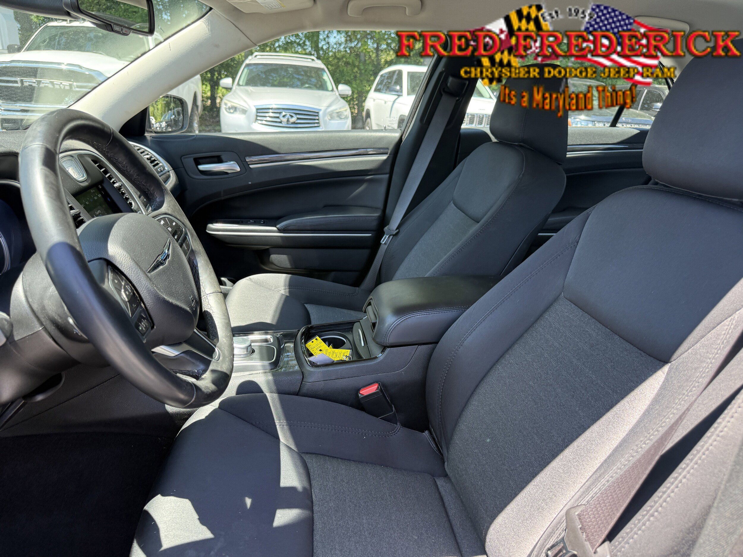 Used 2019 Chrysler 300 Touring w/ Sport Appearance Package RWD image 15