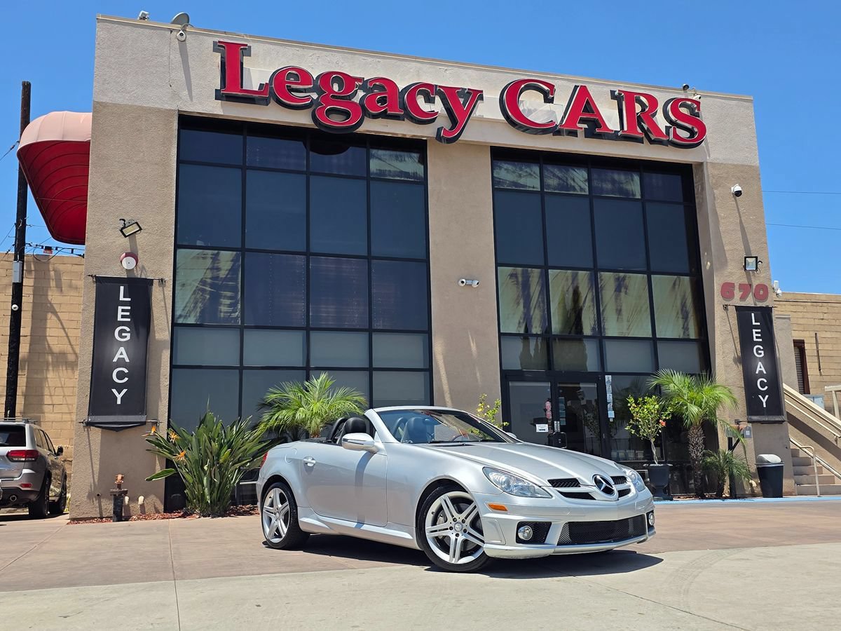 Used 2011 Mercedes-Benz SLK 350 image 2