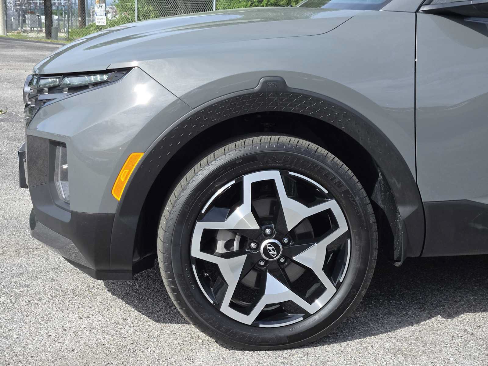 Certified 2023 Hyundai Santa Cruz Limited AWD/4WD image 8