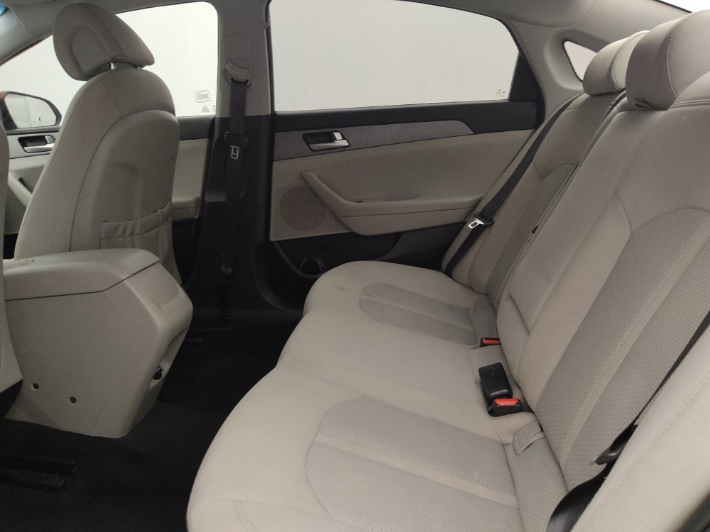 Used 2016 Hyundai Sonata SE image 18