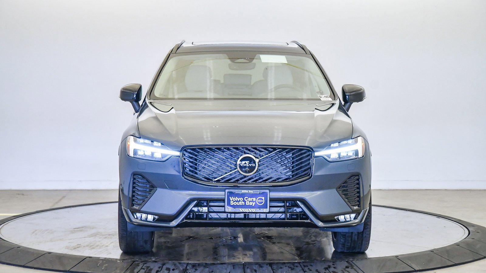 New 2026 Volvo XC60 B5 Ultra w/ Protection Package Premier image 7