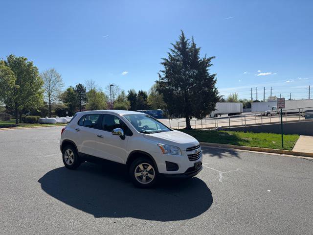 Used 2016 Chevrolet Trax LS image 2