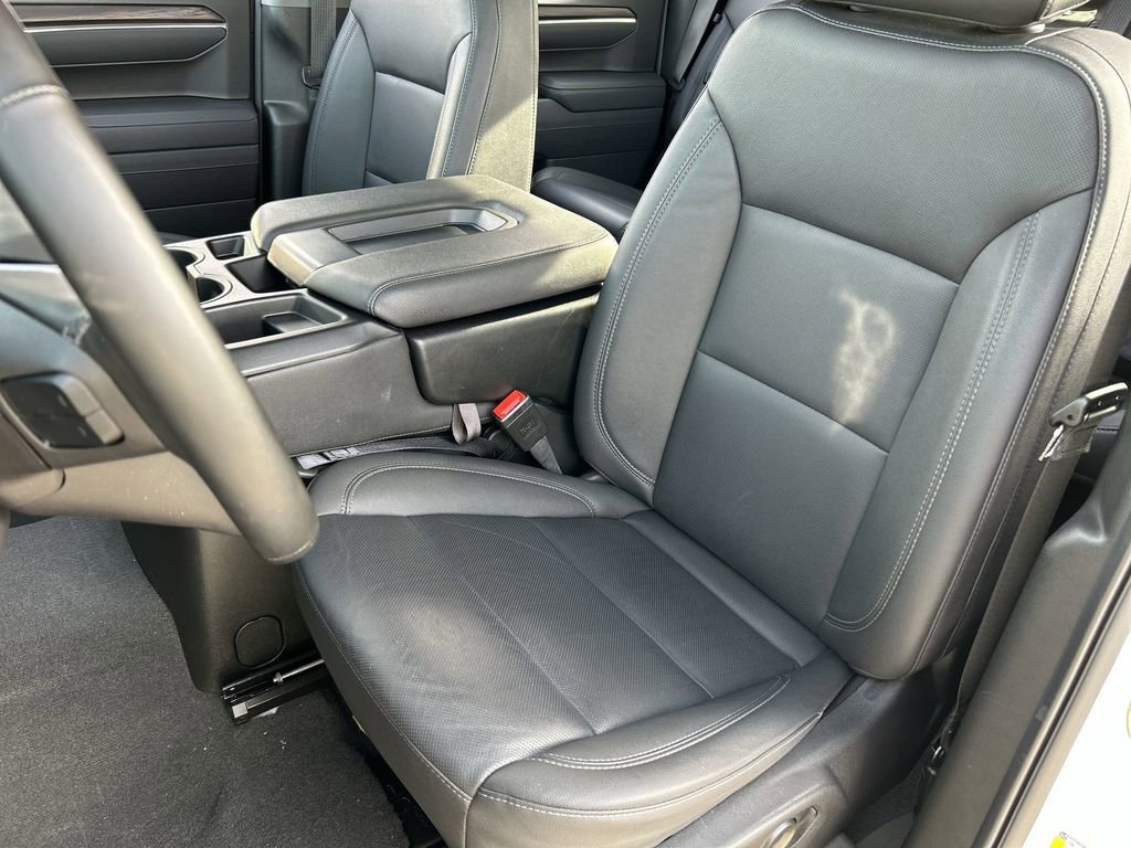 Used 2026 GMC Sierra 1500 SLT AWD/4WD image 19