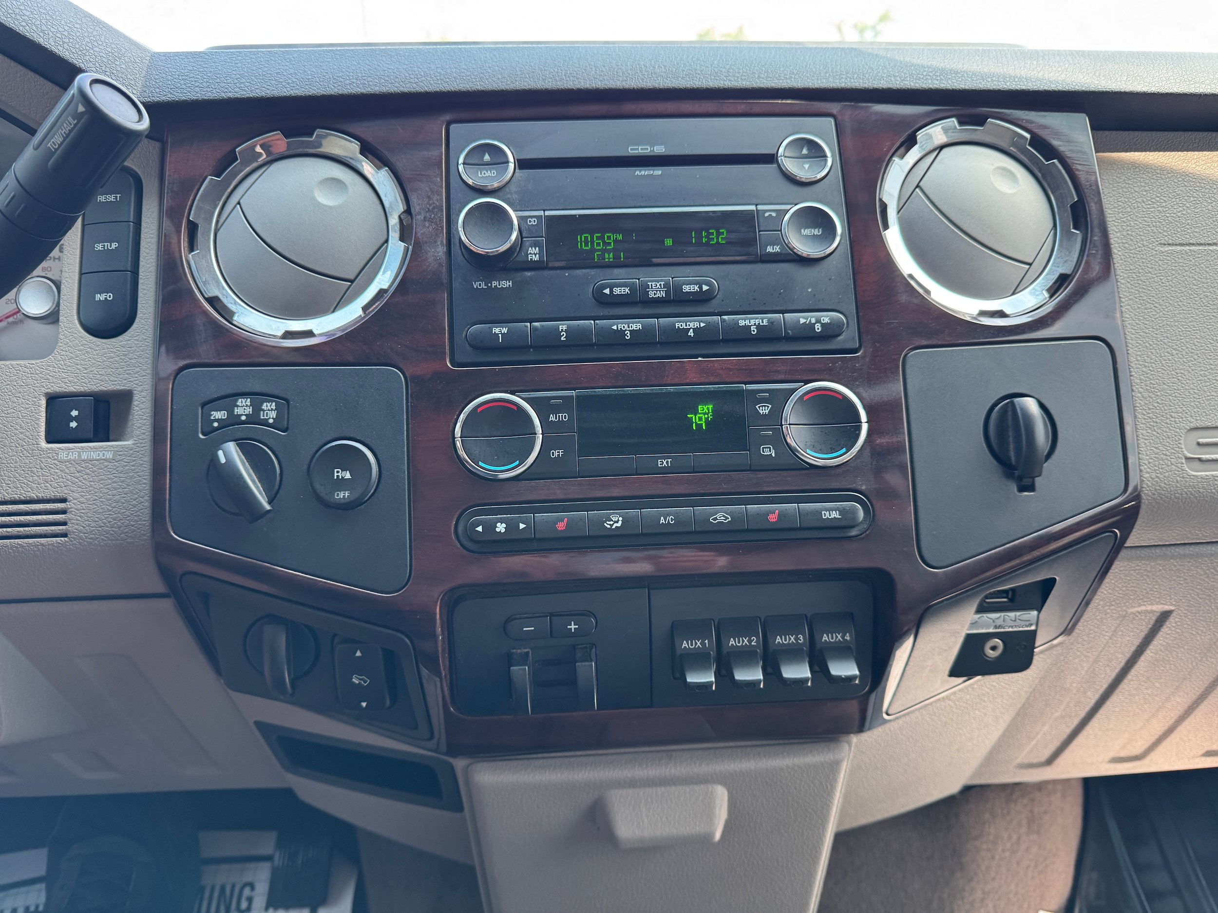 Used 2009 Ford F350 Lariat AWD/4WD image 19
